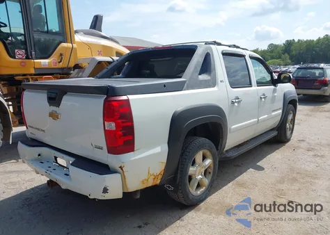 2007 Chevrolet Avalanche K1500 from USA, damaged, VIN 3GNFK12357G312457